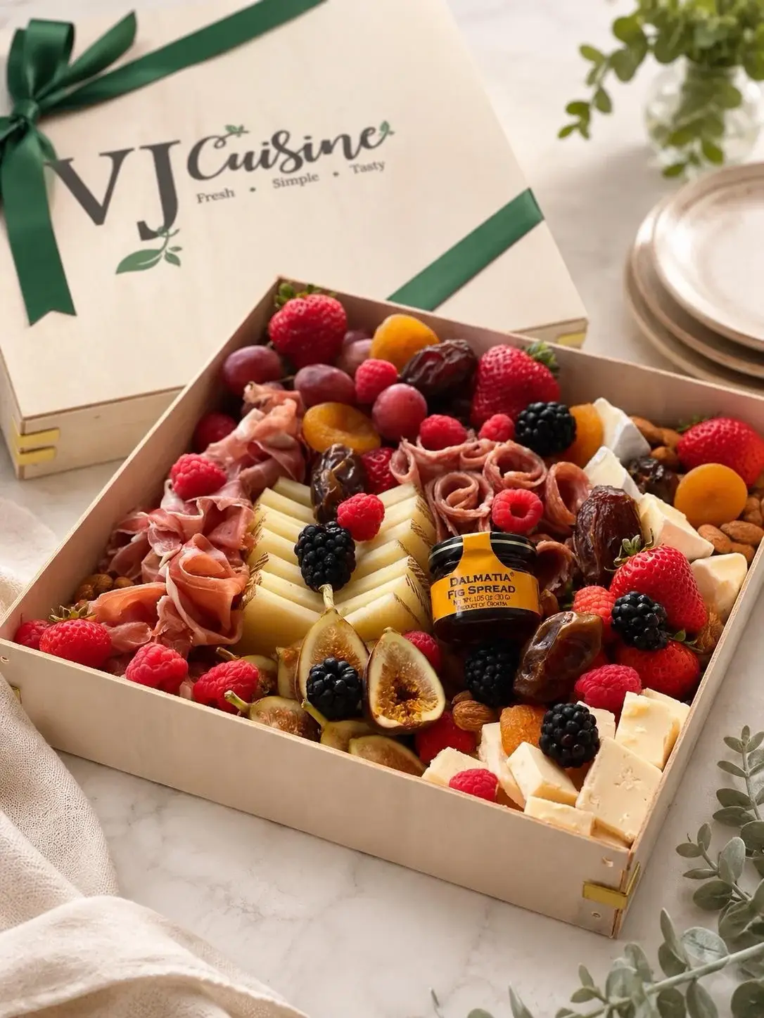 vj-gift-charcuterie-box